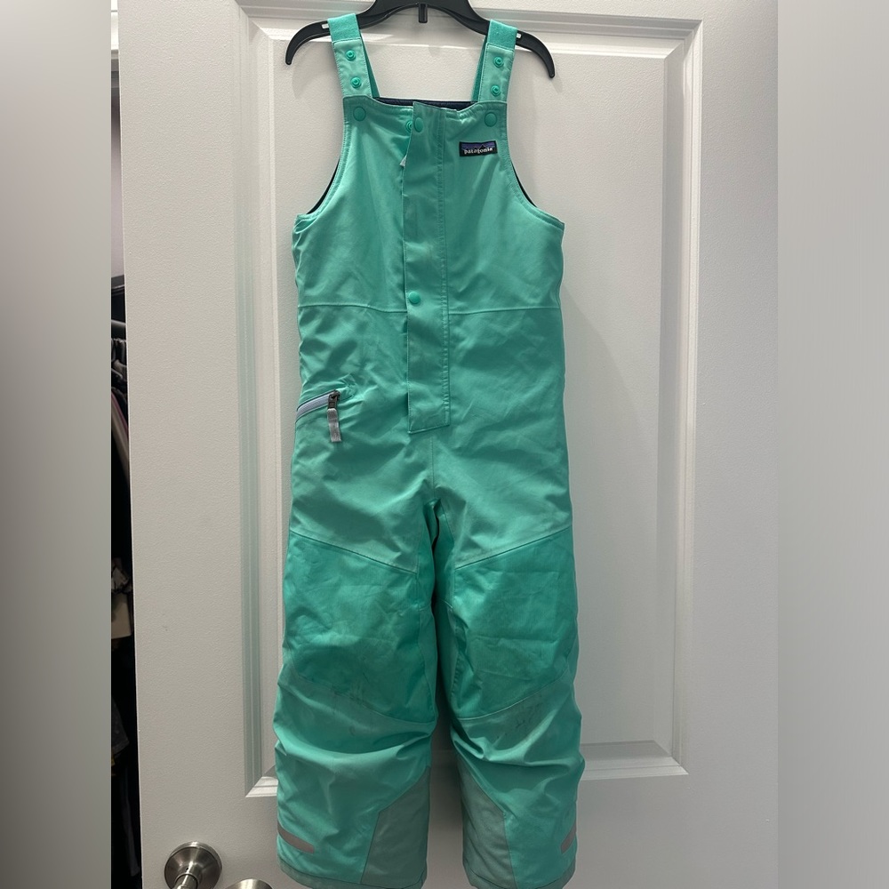 Kids Patagonia snow pile bib size 5.